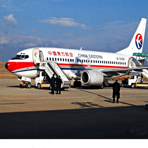 伊金霍洛空运公司航空快运业稳步发展的原因是什么？